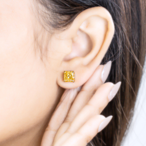 Boucles d'oreilles clous en zircon taille princesse, plaqué rhodium argenté, sertissage griffe, poids personnalisable, bijoux fins pour femme, classiques et quotidiens - Product Image 4