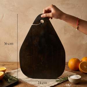 เขียงไม้ทนทานพร้อมด้ามจับและที่ตัก สำหรับใช้ในครัว สำหรับเนื้อ ขนมปัง อาหารปรุงสุก และการแกะสลัก - Product Image 6