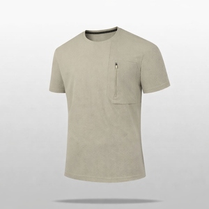 เสื้อยืดแขนสั้นทรงเฮนลีย์สีฟ้าอ่อนสำหรับผู้ชาย พิมพ์ลายสกรีนด้านหน้า ผ้าฝ้าย 100% เป็นมิตรกับสิ่งแวดล้อม ทรงหลวม สวมใส่สบาย - Product Image 3
