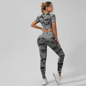 Conjunto de 2 Piezas de Leggings y Camiseta Deportiva para Mujer, de Algodón de Secado Rápido, Transpirable y Elástico, por Encima de la Rodilla, Ajustados para Correr - Product Image 4