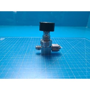 Junta Metálica de Alta Pureza TKSCT 316L EP 10K 1/4 103920522008, Usada Como Pieza de Repuesto para Equipos de Semiconductores Legacy - Product Image 1
