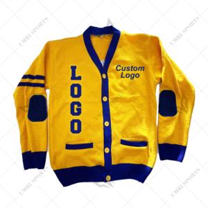 Cardigan en laine acrylique tricoté sur mesure pour les organisations, les sororités, les vêtements grecs, avec broderie et logos en chenille - Product Image 4