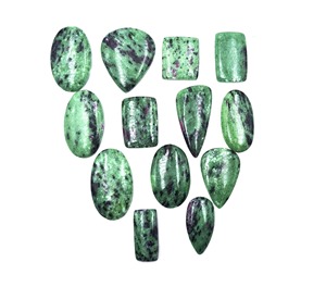 Piedra Preciosa Suelta de Zoisita Verde con Rubí Natural, Forma Cabujón, 14-42 mm, Certificada por IGI, para Joyería Artesanal - Product Image 1