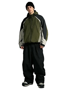 Ensemble de survêtement à capuche color block pour garçons, manches longues, respirant, avec short sportif et poches latérales, collection Printemps 2026 - Product Image 1