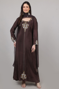 Conjunto de 3 piezas de ropa elegante para mujer, vestido Chudidar Dupatta color marrón con adornos de perlas y lentejuelas. - Product Image 3