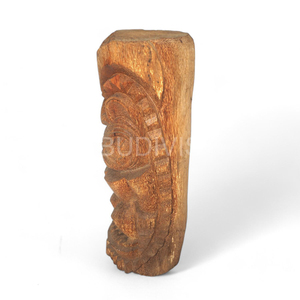 Tabouret de café en bois Totem Tiki Guardian, mobilier tribal fait main pour la vente en gros, idéal pour l'aménagement de complexes hôteliers et de villas - Product Image 3