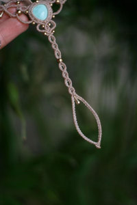 Collar Colgante de Macramé Beige Hecho a Mano con Turquesa, Joyería Ajustable con Cuentas Doradas Estilo Boho para Mujer - Product Image 2