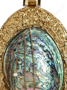 กระเป๋าคลัทช์เปลือกหอยเป๋าฮื้อธรรมชาติพร้อมกรอบทองลายละเอียดและสายโซ่ กระเป๋าออกงานสุดหรูสำหรับการส่งออกแบบ OEM - Product Image 3