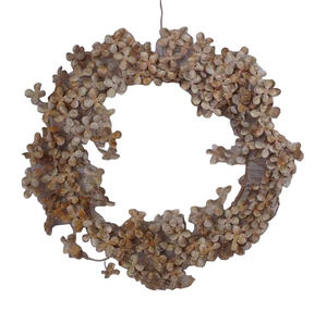 Guirlande de Noël créative suspendue en tôle de fer, faite à la main, écologique, au design moderne, avec fleurs et feuilles métalliques, effet rouille profonde - Product Image 1