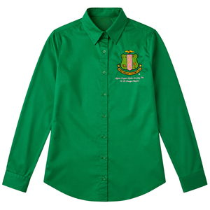 เสื้อเชิ้ตกระดุมหน้าสีเขียวไอวี่สำหรับผู้หญิง AKA Xi Theta Omega Chapter ปักลายตราสัญลักษณ์ เสื้อแขนยาว - Product Image 1