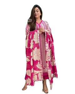 Costume Salwar en pur coton fait à la main d'Inde Qualité d'exportation Coupe confortable Caractéristiques Style vintage et broderie traditionnelle - Product Image 1