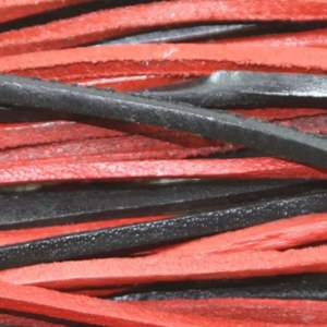 Fouet en cuir de mouton fait main avec boucle en acier et largeur de 2,5 cm pour un poids équilibré et un impact précis - Product Image 4