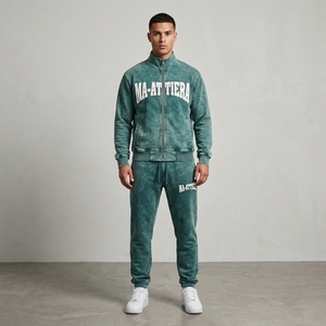 Conjunto Deportivo para Hombre en Verde Azulado con Efecto Desgastado, Chaqueta Bordada con Cierre y Pantalones Jogger, Ropa Deportiva, Casual y Urbana - Product Image 6