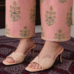 Venta al por Mayor de Sandalias de Tacón para Mujer, de Primera Calidad, Estilo Único, Duraderas, en Oferta - Product Image 4