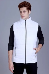 Chaleco Acolchado Sin Mangas para Hombre de la Mejor Calidad, Ligero y Resistente al Viento, para Senderismo y Uso en Exteriores en Invierno, Disponible para la Venta - Product Image 2