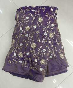 Tela de tejido puro premium con bordado de cuentas pesadas, 190 GSM, 44 pulgadas de ancho, material de diseñador de lujo para ropa de novia. - Product Image 5