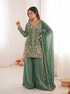 Ensemble Kurti Palazzo de luxe brodé avec dupatta en soie et bordure en dentelle – Idéal pour les mariages et les soirées - Product Image 4