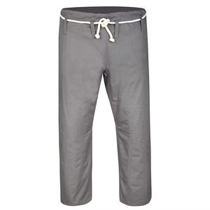 Uniforme de judo de qualité supérieure fabriqué au Pakistan, 100% coton, logo personnalisé sur le devant, vêtements d'arts martiaux, service OEM, vente en gros - Product Image 3