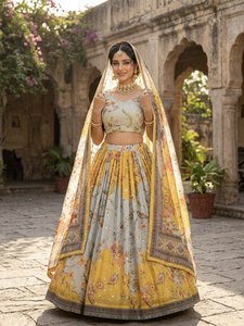 LAMOUNT Women Lehenga Choli Embroidery Silk Floral Design Traditional Indian <b>Wedding</b> Party Wear Floor-Length Regular Fit Gujarat - Product Image 3