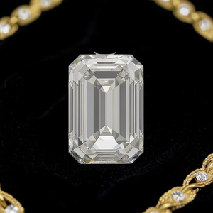 Diamants en émeraude cultivés en laboratoire certifiés IGI, 16,08 carats, VS1, de haute qualité - Product Image 3