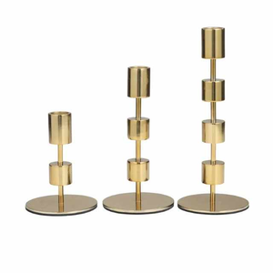 Vente en gros de porte-bougie abstrait artisanal en aluminium doré |   Support de bougie flottant moderne pour la décoration de la maison et des hôtels - Product Image 3