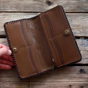 100% Genuine Leather Border Stitched Wolf Face Carved Long Bifold <b>Card</b> <b>Holder</b> <b>Wallet</b> With Multi <b>Card</b> Slots Button Closure <b>Holder</b> - Product Image 5