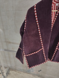 Manteau d'hiver pour femme en velours brodé floral avec doublure en coton, nouveau design oiseau, style mandarin, pour l'automne et le printemps, cadeau pour elle - Product Image 2