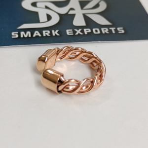 แหวนทองแดงแม่เหล็กบำบัดแบบปรับได้ งานฝีมือทำมือ ดีไซน์เครื่องประดับโบราณแบบดั้งเดิมผสมผสานความทันสมัย - Product Image 3