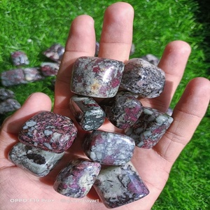 Super calidad Eudiaylte Tumble Stone India Crystal Feng Shui decoración del hogar amor tallado grabado 2 colores para Home Car Premium - Product Image 3