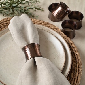 Anneaux de serviette en cuivre martelé faits à la main, décoration de table ronde rétro pour mariage, fête, dîner - Product Image 5