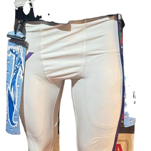 Ceintures de flag football réglables avec fermeture auto-agrippante, ensemble de ceintures de flag football avec 2 drapeaux par ceinture pour des jeux sans contact sécurisés - Product Image 1