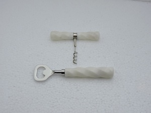 Abridor de botellas y destornillador de acero inoxidable de moda con mango de resina a un precio muy razonable - Product Image 6