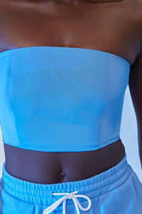 Crop top à épaules dénudées pour femme, avec motif graphique, fermeture éclair contrastante au dos, ourlet court, ensemble pour le golf d'été - Product Image 5
