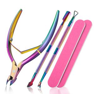 Ensemble de coupe-cuticules en acier inoxydable couleur arc-en-ciel avec repousse-cuticules, nettoyeur d'ongles et lime à ongles pour manucure et pédicure - Product Image 1