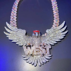 Colgante de moissanita Eagle de plata 925, estilo hip hop, con bandana roja y diseño de letra, colgante de rapero con brillo. - Product Image 6