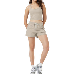 Conjunto de dos piezas para mujer: Top corto oversize de algodón y shorts por encima de la rodilla, ropa femenina ecológica, transpirable y casual. - Product Image 3