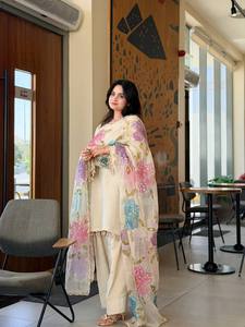 Cream <b>Coloured</b> Kurta Suit <b>Set</b> with Heavily Embroidered Organza Dupatta Elegant Ethnic Wear for Women - Product Image 6