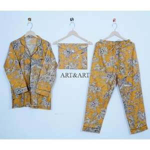 Ensemble de pyjama élégant pour femmes en coton, imprimé à la main avec un motif floral, vêtements de nuit confortables, vêtements de fête, lavables, naturels, indiens - Product Image 2