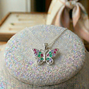 สร้อยคอรูปผีเสื้อประดับเพชร CZ หลายเม็ด ดีไซน์มินิมอล ความยาว 16 นิ้ว เงินแท้ 925 ชุบทอง 18K เครื่องประดับทันสมัยสำหรับใส่ทุกวัน - Product Image 4