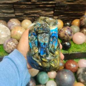 Sculpture en pierre de cristal polie de forme libre, spécimen minéral naturel brut, décoration d'intérieur, Ganesha Labradonite - Product Image 1