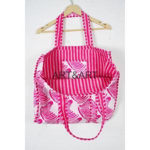 Design Durable Tote Bag Quilted Cotton Thickened Handheld <b>Shoulder</b> <b>Strap</b> with Large Capacity for Gym and Wedding Use - Product Image 5