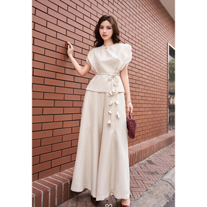 กางเกงขายาวทรงหลวมเอวสูง ขากว้าง ทรงสวยทันสมัยสำหรับผู้หญิง ODM OEM รุ่น MARINA ป้องกันรอยยับ ซิปหน้า สวมใส่สบาย - Product Image 3