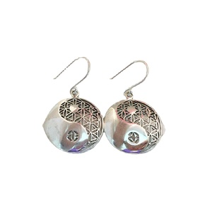 Creative Design 925 Sterling Silver Yin Yang Lucky Earring avec Diamond Plain Silver Wedding Jewelry Wholesale Online - Product Image 1