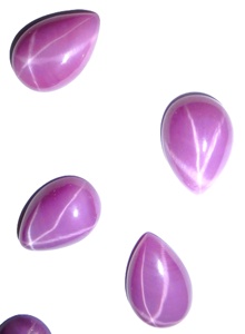 Rubis Étoilé Rose Poire 10x15 mm 6 Carats Créé en Laboratoire Poli Opaque Cabochon avec Effet Étoile à 6 Branches pour la Fabrication de Bijoux - Product Image 4