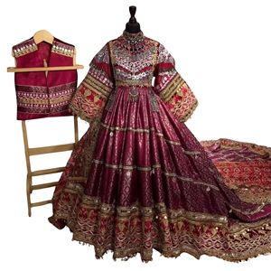 Vestido largo afgano de lujo con corpiño de terciopelo premium, intrincado bordado con hilo dorado y amplio vuelo circular. - Product Image 2