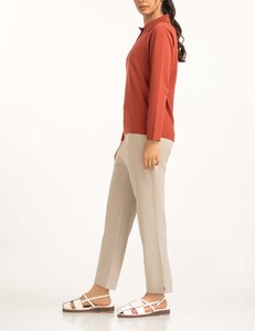 T-shirts pour femmes en coton 100% de haute qualité, coupe ample, manches longues, couleur rouille, style minimaliste décontracté, vente en gros, tendance - Product Image 3