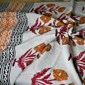 Manta Decorativa Moderna con Estampado Floral, Hecha a Mano en India, 100% Algodón Orgánico, Ecológica, Suave, con Borlas - Product Image 4