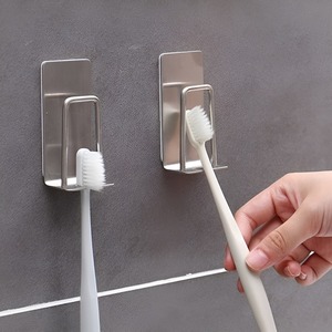 Soporte metálico para cepillos de dientes a prueba de óxido para baños húmedos que garantiza la higiene y un uso diario fiable - Product Image 2