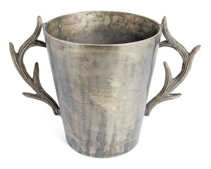 Cubo de vino de metal rústico con acabado desgastado y asas de asta de ciervo, enfriador de champán con acabado de estaño vintage para cabaña o casa de campo - Product Image 5