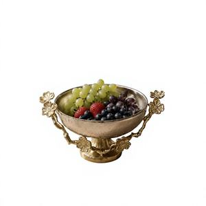 Bol à fruits en métal doré avec poignées florales, design poli fait main, pour fêtes, saladier décoratif, bol à fruits incassable en métal - Product Image 6